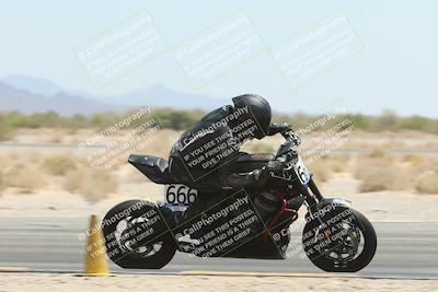 media/Apr-26-2025-BRL Bagger Racing League (Sat) [[9e270f465f]]/6-Liquid and Air Cooled Twins Race/